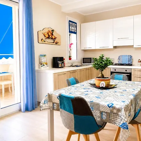 La Casa Di Nancy Al Mare Διαμέρισμα *