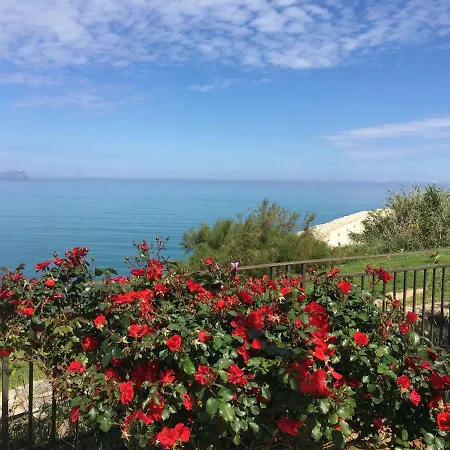 아파트 La Casa Di Nancy Al Mare 발레스트라테