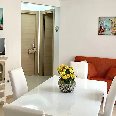 La Casa Di Nancy Al Mare * 발레스트라테
